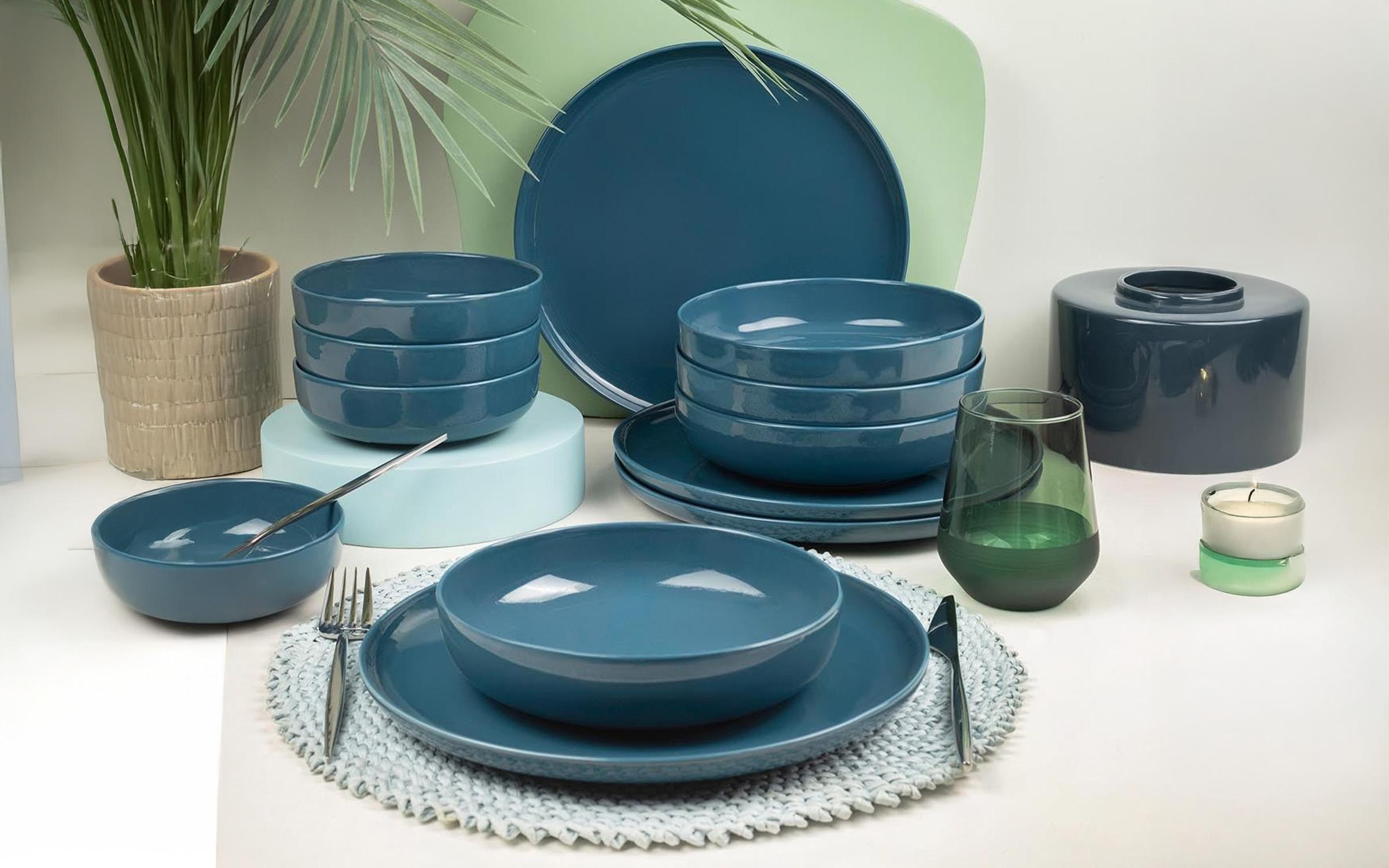 Porcelain dinner set 12 parts Deep water, dark blue  3