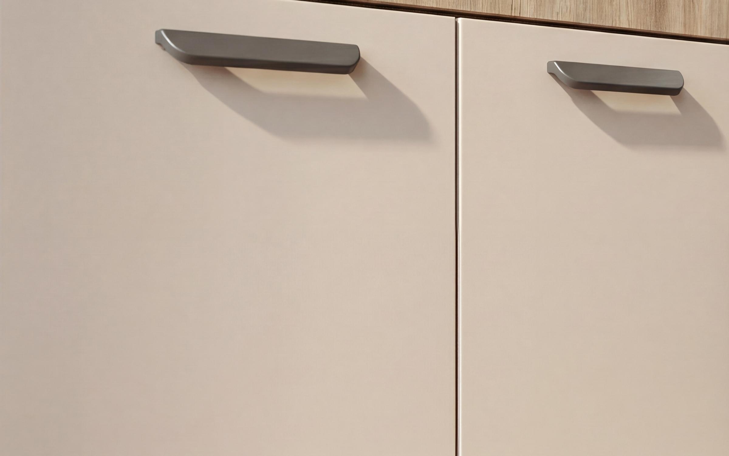 Kitchen with included thermo countertop Victoria S, cashmere + honey Castello oak  3