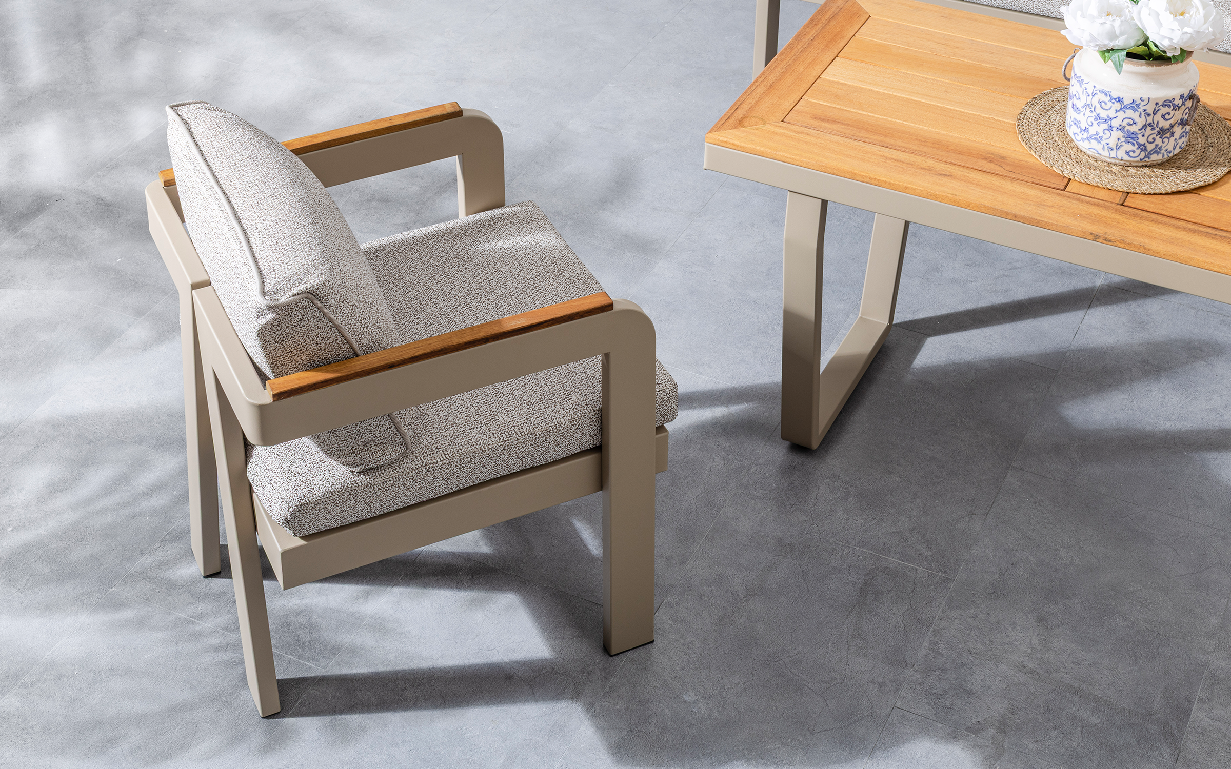 Set of table + chairs + sofa Atlantis, cream  4