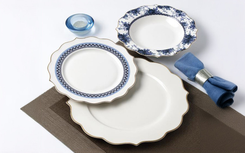 Dinner set 18 parts,   1